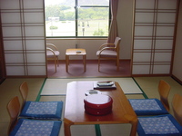 客室（１０畳和室）