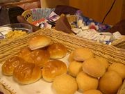 本館で朝食バイキング