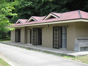 洗濯、トイレ棟