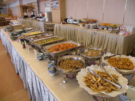 朝食も自慢のバイキング