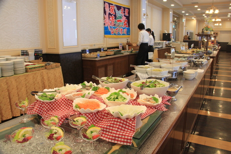 定置網料理と特製手打蕎麦の「旬彩・旬鮮バイキング」