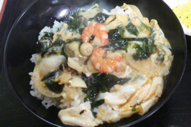 中西食堂 大人気「サザエ丼」