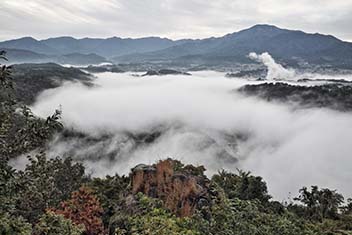 大河の霧／河内 聡