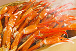 【夕食】ズワイガニの大釜蒸し　網焼き　鉄砲汁