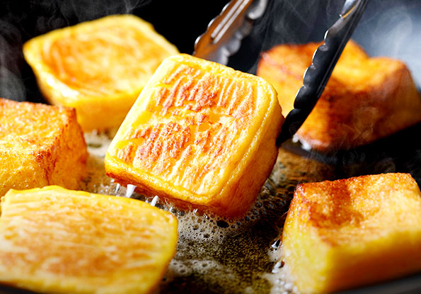 ライブキッチンで焼き上げるフレンチトースト