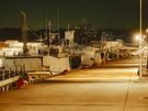 夜の気仙沼内湾へ。静かな散歩時間を楽しむ