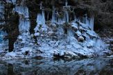 三十槌の氷柱