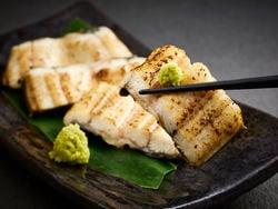 夏は鰻の白焼きとハモを是非！！