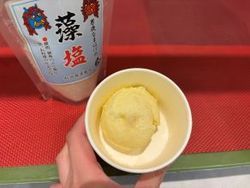 バニラアイスの秋田ならではのトッピング‪‬
