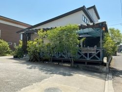 讃岐富士を臨むカフェ