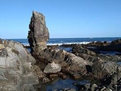 奇岩・怪石の宝庫　～鈴島・孔島～