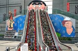 ​鹿児島県庁1階エントランスホール