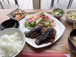 地元にあいされてる「カフェこりとり」　優雅なランチ♪
