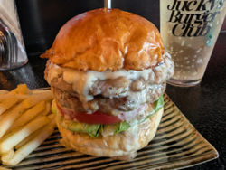 おいしいハンバーガーを求めて🍔　その４