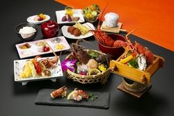 秋の味覚！伊勢海老一式料理