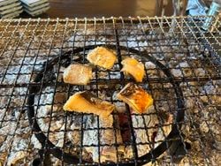 囲炉裏で味わう、贅沢朝ごはん
