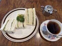 一味違ったマグロサンドが味わえる「東洋亭」さん