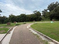 【縁の下の力持ち】