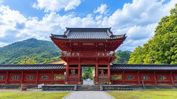 中禅寺湖と二荒山神社 中宮祠