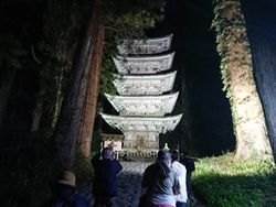 ​国宝羽黒山五重塔ライトアップイベント 