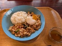アンカーコーヒーの「ガパオライス」のご紹介