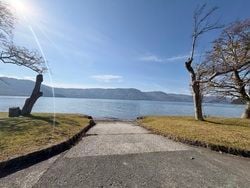 秋の彩りを探して ― 十和田湖と奥入瀬渓流の旅