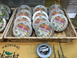 売店に新しい商品出ました！！