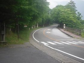 雨の日の運転にご注意！