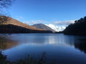 湯ノ湖の周辺歩いてみませんか?