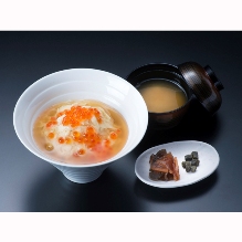 夏休み突入！昼食営業のご案内。