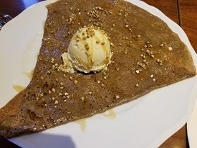 ガレットのお店「ブレ・ノワール」