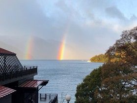 早朝の中禅寺湖で発見!ダブルの●●!