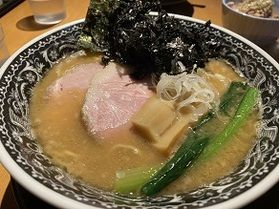 松本観光中のランチに！行列必須のラーメン屋さん！