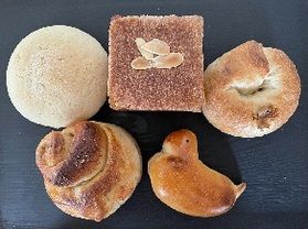 天然酵母と国産小麦を使ったパン屋さん