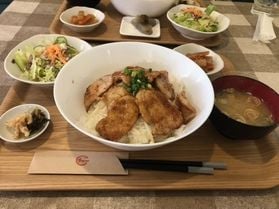 地元民も愛用。食事処タローに行きました。