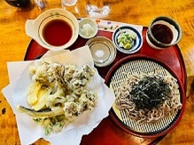 中禅寺湖周辺のお店 観光食堂で食べに行きました