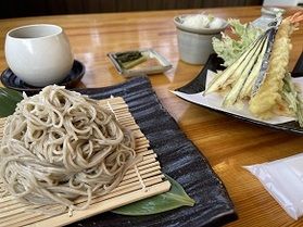 隠れ家のようなお蕎麦屋さん