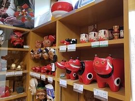 赤べこを求めて~赤べこツアー2 会津塗伝承館