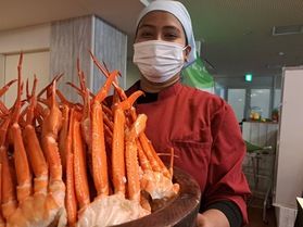 食べ放題のズワイガニでお腹いっぱい笑顔いっぱい^^/