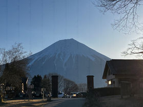 冷え込みが強まった今朝の田貫湖