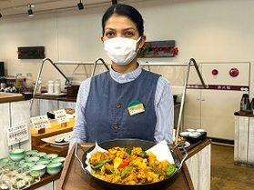 スタッフのスナルスリヤがおすすめする「タンドリーチキン」