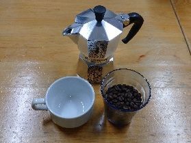 朝食のスペシャルティコーヒーをマキネッタで淹れてみました！