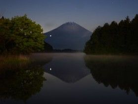 夜の富士山を見てみよう