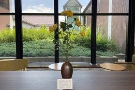館内を彩る素敵なお花