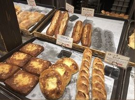 濃厚でボリュームあるパンがいっぱいです！