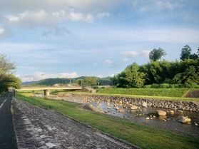 高原の川遊びで涼を楽しむ♪