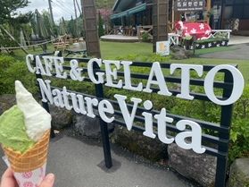 牧場産ジェラートはいかがですか!