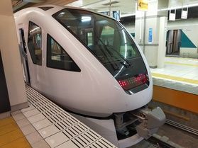 新型特急【スペーシアX】に乗りました