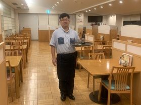 働くスタッフの紹介その①「バン・プックタイ」