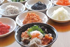 朝食ビュッフェ『朝丼』
